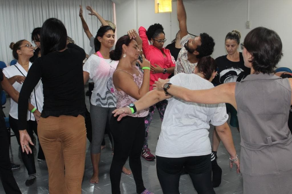 Quem dança seus males espanta