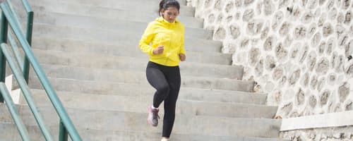 Estácio apoia o #NoElevatorsDay com dicas de como praticar exercícios básicos 