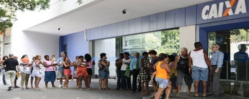 Agências da Caixa antecipam horários de abertura 