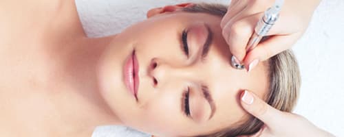 Palestra com abordagem terapêutica sobre a acne acontece em Belo Horizonte 