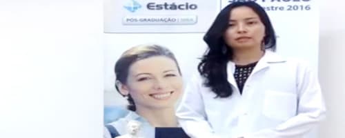 Luciana Nagato faz transmissão ao vivo para falar sobre a Pós em Acupuntura 