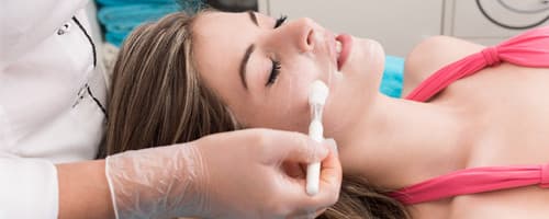 Estética Clínica: ginástica facial e peeling 