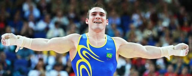 O atleta Arthur Zanetti é campeão mundial de Ginástica.