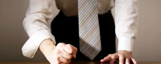 Como lidar com um chefe difícil